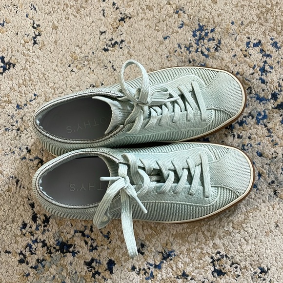 Rothy size 6 - Lace Up Sneaker - Picture 5 of 5